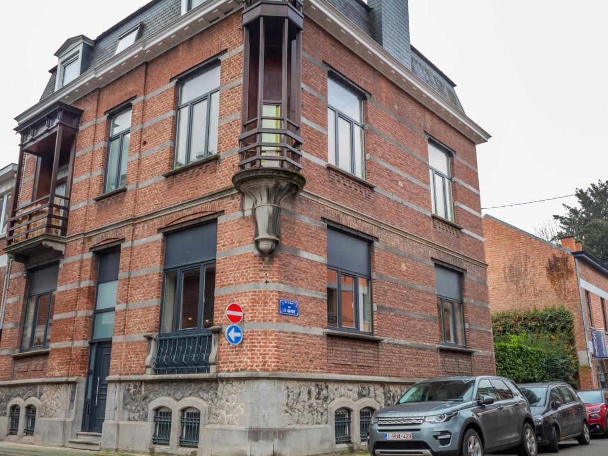 Stylish Apartment In Dinant Near The Maas Exterior photo