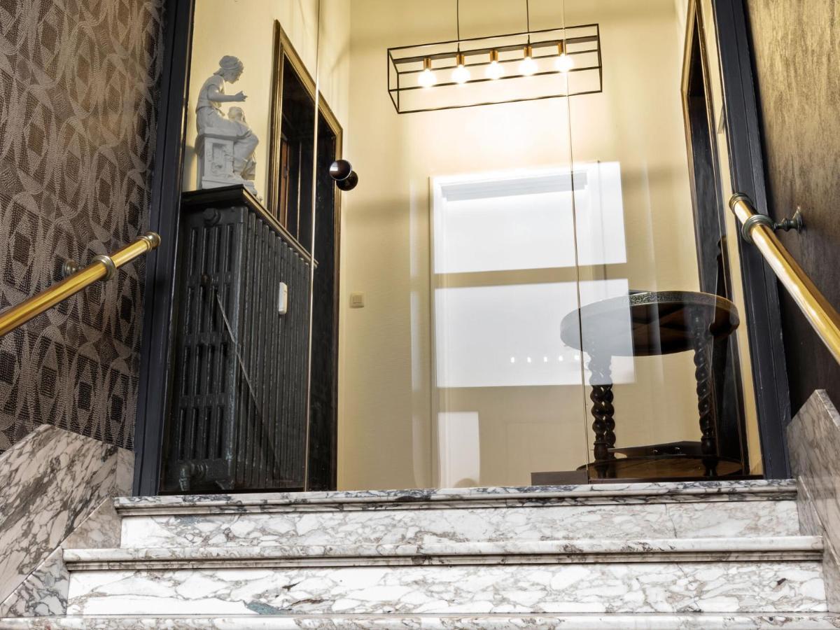 Stylish Apartment In Dinant Near The Maas Exterior photo